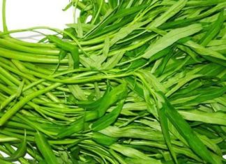 Boiled morning glory turns dark if you’re not careful, try adding this for crunchy and nutritious greens