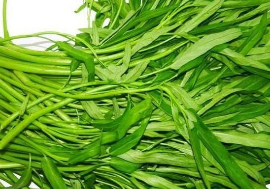 Boiled morning glory turns dark if you’re not careful, try adding this for crunchy and nutritious greens