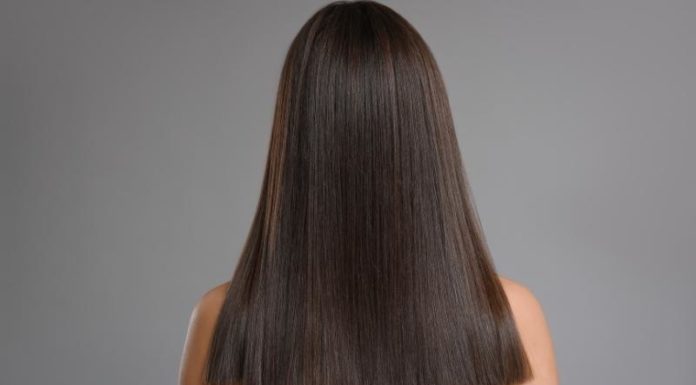 TikToker Shows Off Incredible Hair Shine Using Home-Incubation Technique