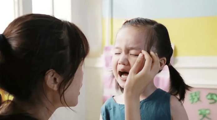 The Easiest Way to Share Your iPhone’s Wi-Fi With Your Computer