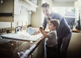 8 Early Lessons Parent Should Teach Their Children for Success and Wealth: No Blame for Not Teaching