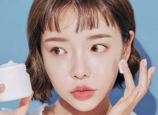 4 Makeup Mistakes That Age the Skin Revealed by TikTok Star