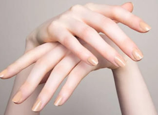 6 Habits that Make Your Hands Age Faster and Waste Money on Skincare