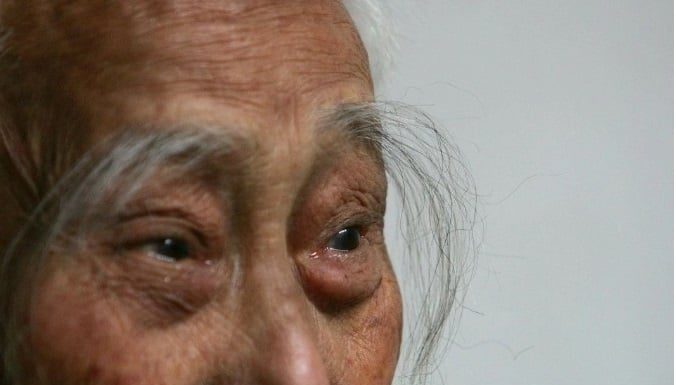 What does it mean when men over 50 suddenly grow long eyebrows?