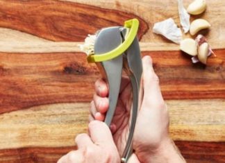 Exploring the Advantages and Disadvantages of Five Garlic Mincers