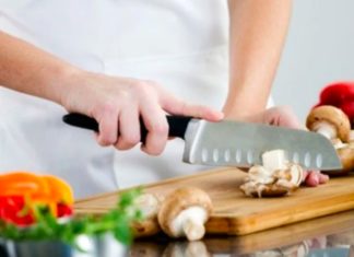 What is the purpose of the hole in the blade’s body?