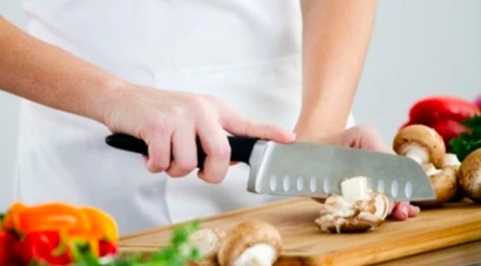 What is the purpose of the hole in the blade’s body?