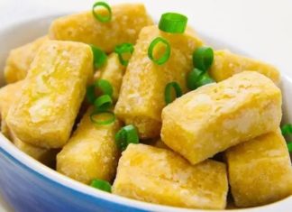 Crispy tofu dipped in this broth turns golden and crunchy