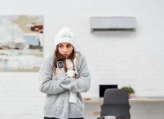 How high should you set your air conditioner to stay warm during extreme cold weather?