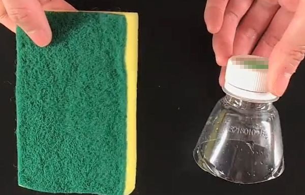Plastic bottle transforms cleaning brush into a magical kitchen tool