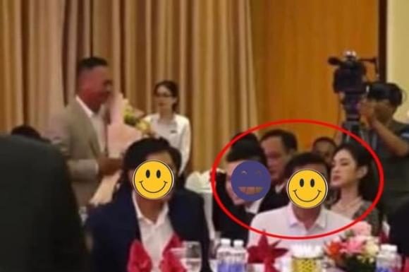 Miss Do Ha caught on camera with a prominent young tycoon, attracting attention with her remarkable actions.