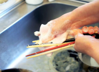 Cleaning a Dirty Toilet Brush: 5 Essential Steps to Ensure a Thorough Clean