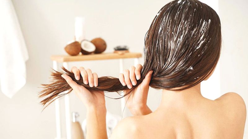 Strengthen Hair and Reduce Hair Loss with These Two Oils Massage
