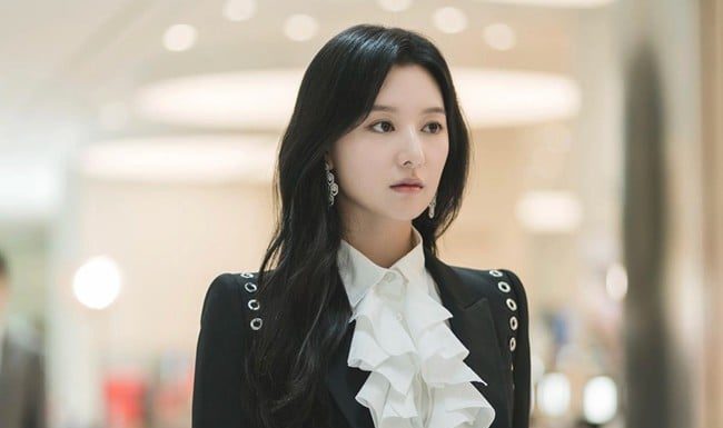 Beauty Secrets: Unveiling Kim Ji Won’s Decade-Long Radiance