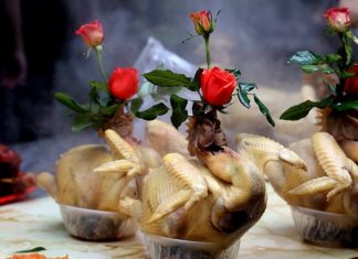 Why should chicken on New Year’s Eve always hold a red rose in its beak?
