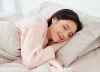 13 Simple Ways to Easily Fall Asleep