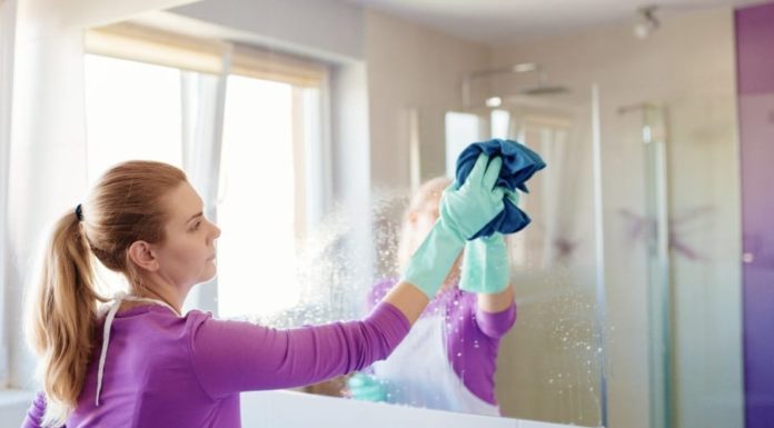 9 Surprising Cleaning Uses of White Vinegar. Don’t forget to use it for Tet cleaning!