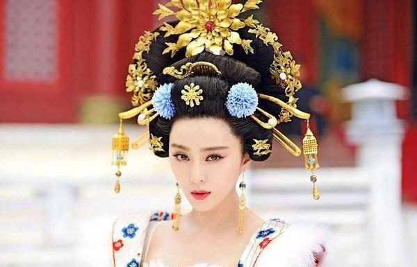 The Most Evil Empress in History, with a Terrifying Jealousy that Made the Emperor Sick and Die