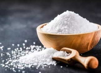 Apply these 3 effective tips to clean your wooden cutting board