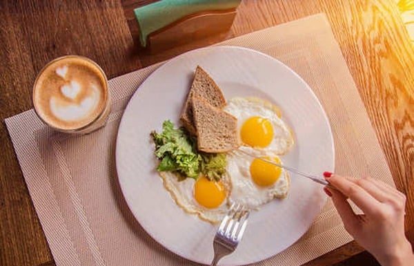 Don’t settle for just rice porridge or pho for breakfast: There is a delicious and affordable alternative!