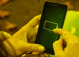 Why does the iPhone drain battery when not in use? Effective solutions to fix iPhone battery drain.