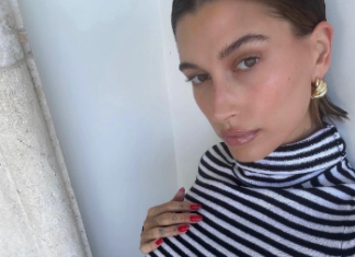 Pocket these stylish ways to wear plaid beautifully on chilly days.