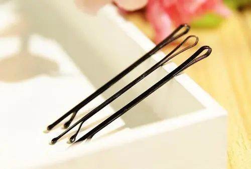 Surprising Uses of Hair Clips: Discover Them Right Away