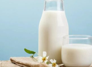 Create a Radiant Complexion with Fresh Milk and These 2 Ingredients