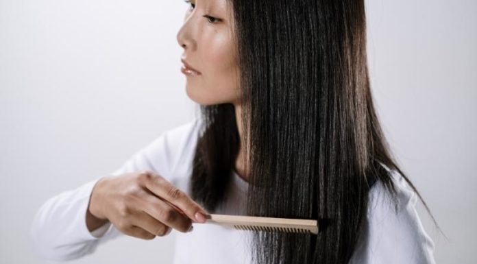 4 Habits that Make Freshly Washed Hair Sticky – Unrelated to the Weather