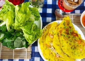 Enjoy the Tasty, Golden Crust of Banh Xeo All Across the Country