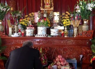7 Beautiful Flowers to Avoid Putting on the Altar During Tet: Number 1 is a No-No
