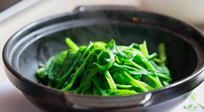 Boiling vegetables covered or uncovered? Controversial question explained