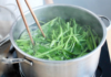 Boil morning glory immediately into water is foolish: Add this to fresh green vegetables without turning them black.