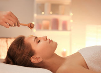 Should You Use a Lemon Honey Face Mask Every Day?