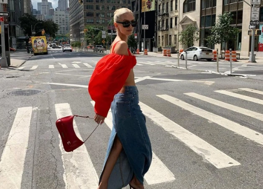 Captivating Crimson: Elevate Your Winter Wardrobe with Chic Scarlet Ensembles