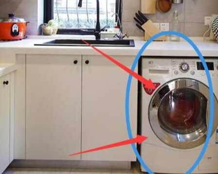 Did you know that at least half of users forget to close the washing machine lid after using it?