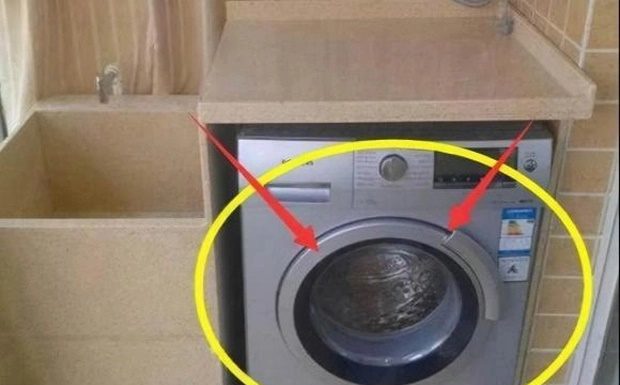Should You Close or Leave the Washing Machine Lid After Doing Laundry?