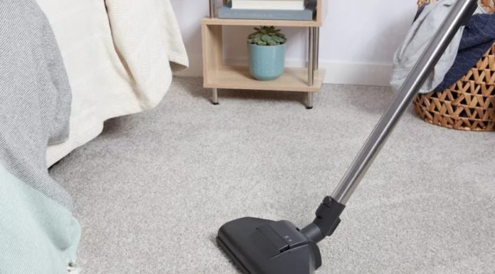 Signs That It’s Time to Replace Your Vacuum Cleaner