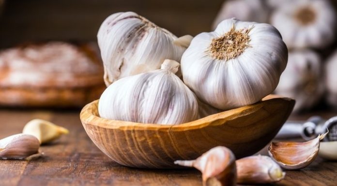 Surprising Outcome: Wife throws a clove of garlic into the toilet, husband plans to scold her but then experiences an unexpected turn of events