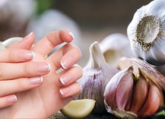 Grow Your Nails Faster and Stronger Naturally with Garlic!
