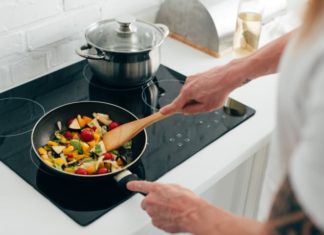 Tips to prevent pots and pans from burning while cooking