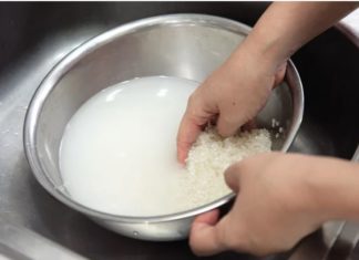 Cooking rice with hot or cold water, just add this ingredient for fragrant, fluffy rice
