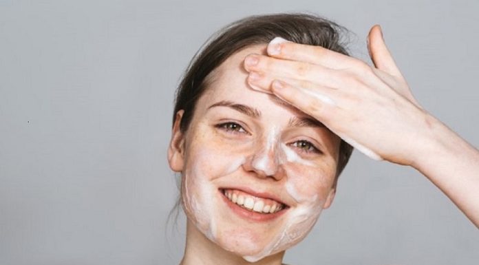 Find Out How Often You Should Wash Your Face and How Long It Should Take