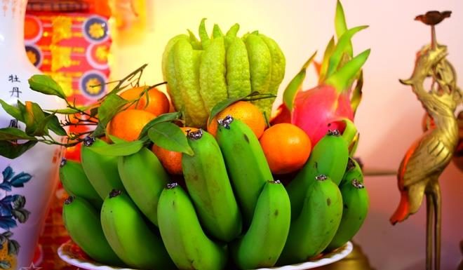 The Ultimate Guide to Fruity Festivities: 5 Fruits to Celebrate, 3 to Skip for Lunar New Year of the Horse