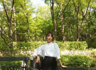 3 Simple Fashion Tips to Flatter Your Figure and Look 5 Years Younger