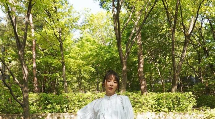 3 Simple Fashion Tips to Flatter Your Figure and Look 5 Years Younger