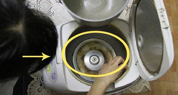 There’s a small ‘agency’ in the rice cooker, save half of the electricity bill