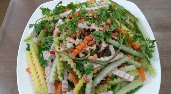 Delicious and Refreshing Vietnamese Spring Roll Salad Recipe