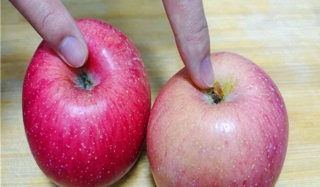 Buying Apples: Go for Big or Small Ones? Chef’s Tips for Picking the Juiciest and Crispiest Apples