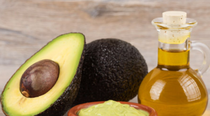 Tips for using avocado oil to rejuvenate and smooth your skin